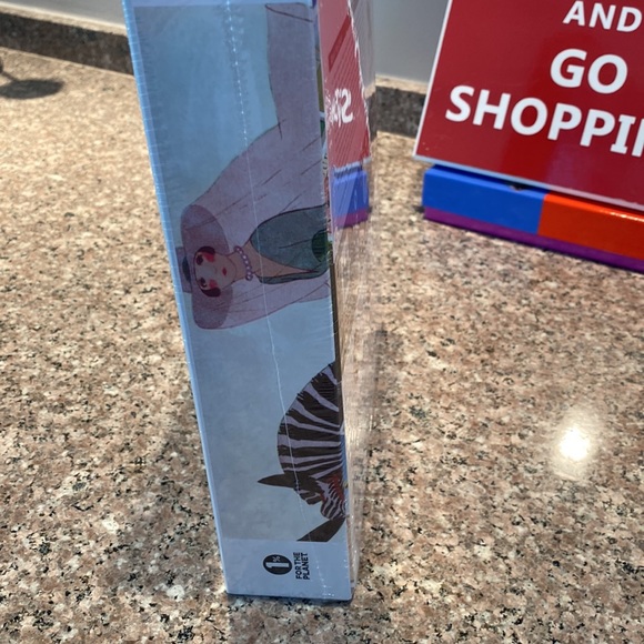 Vogue Lady on a Zebra 500 piece puzzle NEW sealed jigsaw New York Puzzle Co. - Picture 11 of 13